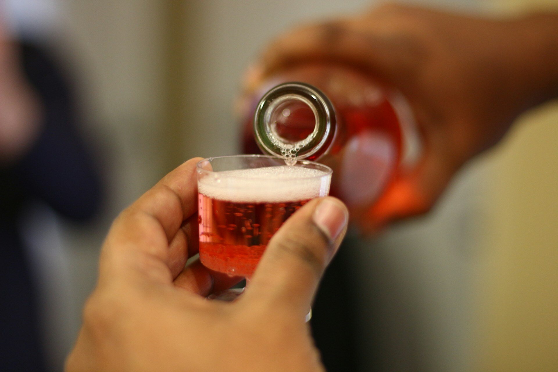 Гърция въвежда алкотестери за еднократна употреба в супермаркети и аптеки