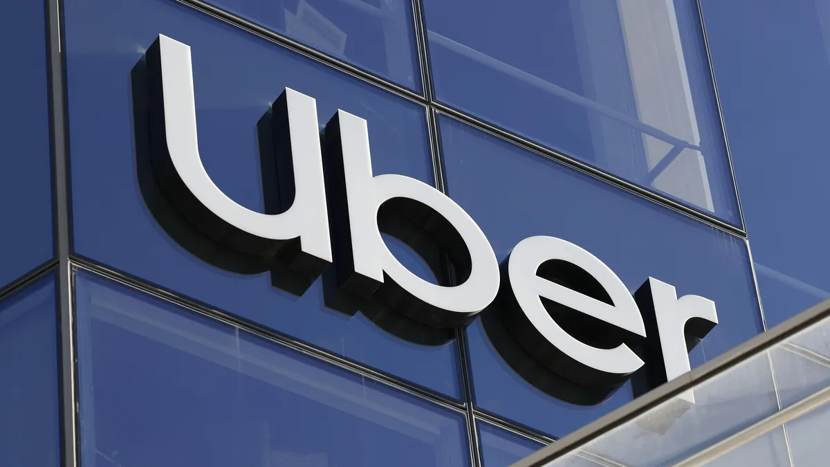 Uber стартира програма за жени пътници с опция за избор на шофьори жени