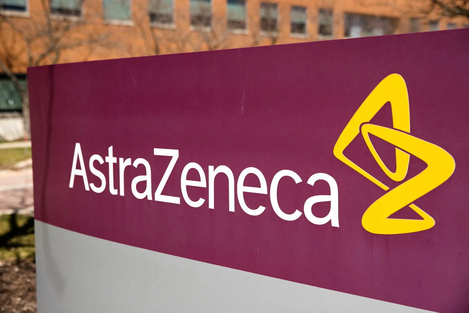 Тръмп обяви споразумение с AstraZeneca за намаляване на цените на лекарства в САЩ, снимка 1