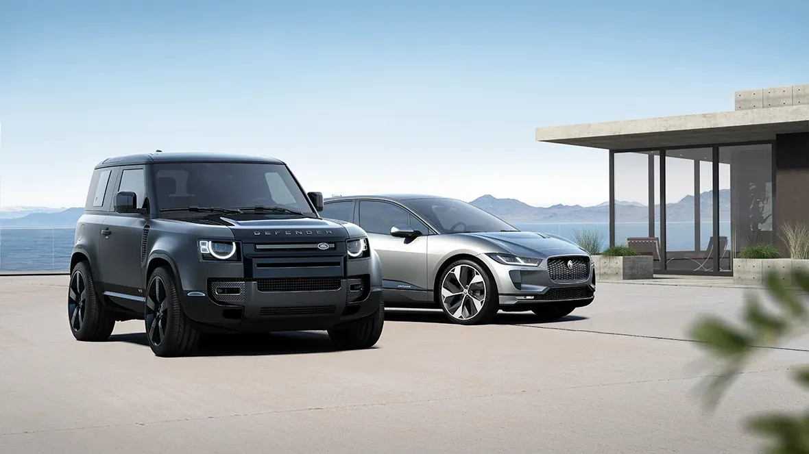 Jaguar Land Rover спира доставки за САЩ заради мита, снимка 1