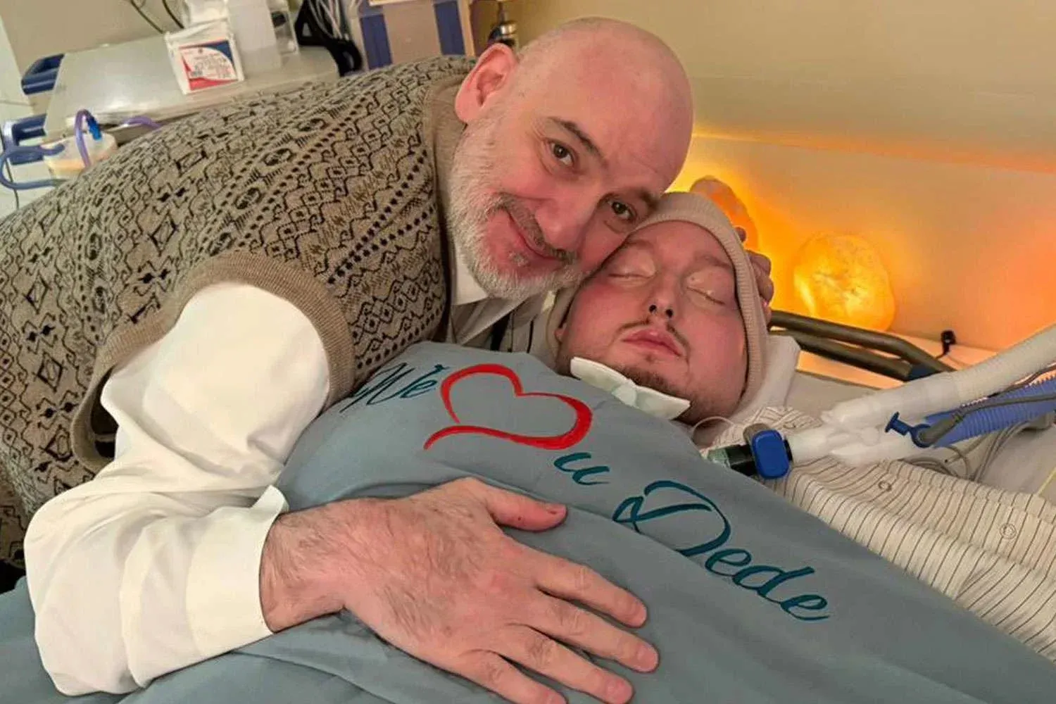 Почина „Спящият принц“ Ал-Уалид бин Халед след 20 години в кома, снимка 1