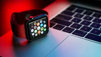 Apple обмисля нов дизайн на Apple Watch и модели без екран, снимка 1