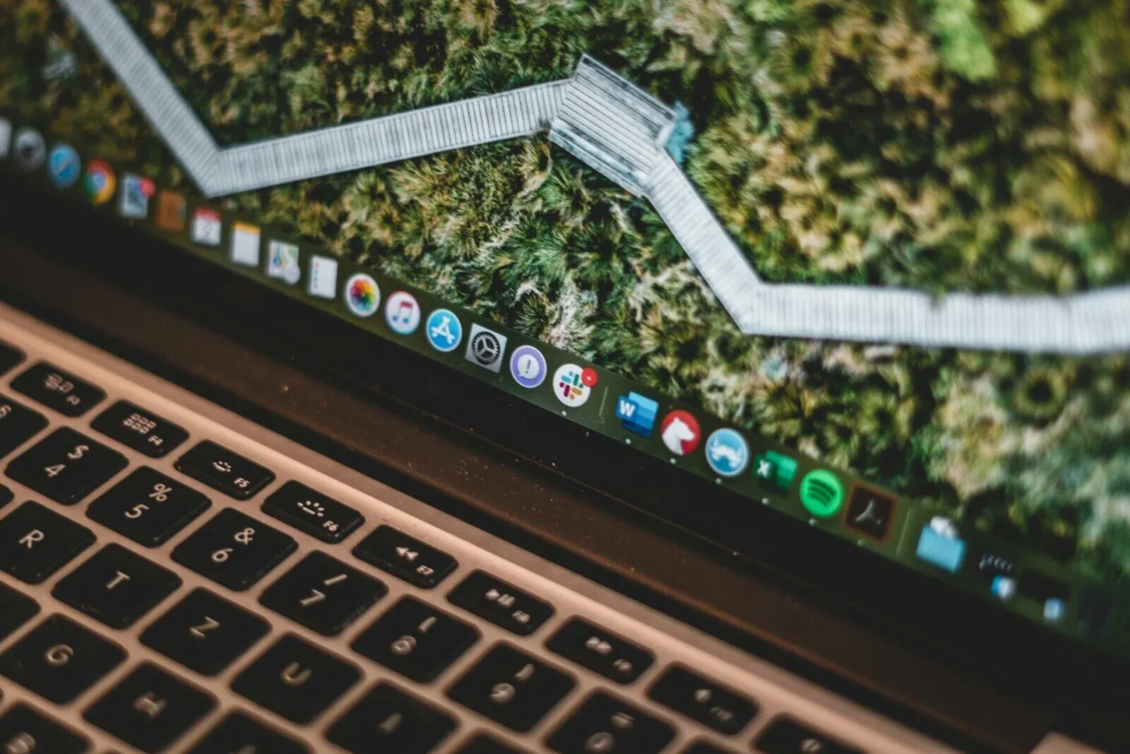 MacBook алармите няма да ви събудят в режим на заспиване: Ето решенията, снимка 1