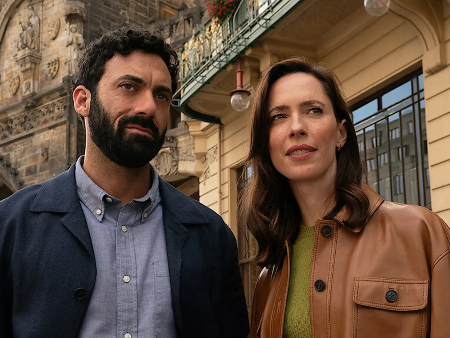 Робърт Лангдън се завръща: Netflix снима нов сериал по Дан Браун в Прага, снимка 1