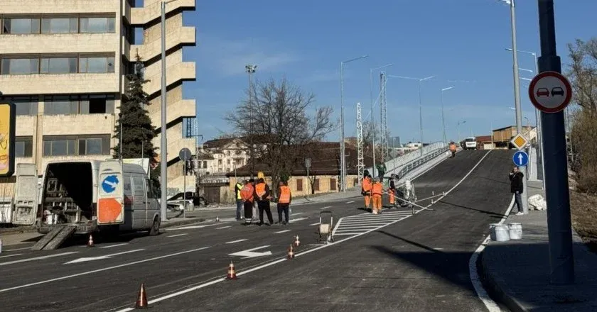Бетонният мост в Пловдив отново отворен за движение, снимка 1