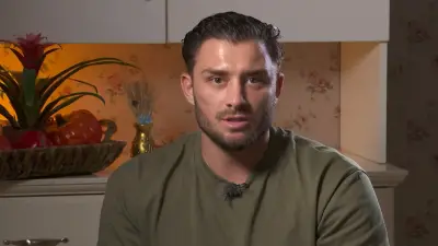 Победители от Hell’s Kitchen се изправят един срещу друг в „Черешката на тортата“, снимка 5
