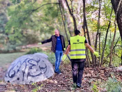 Почистиха три езера в Южния парк в София, снимка 1