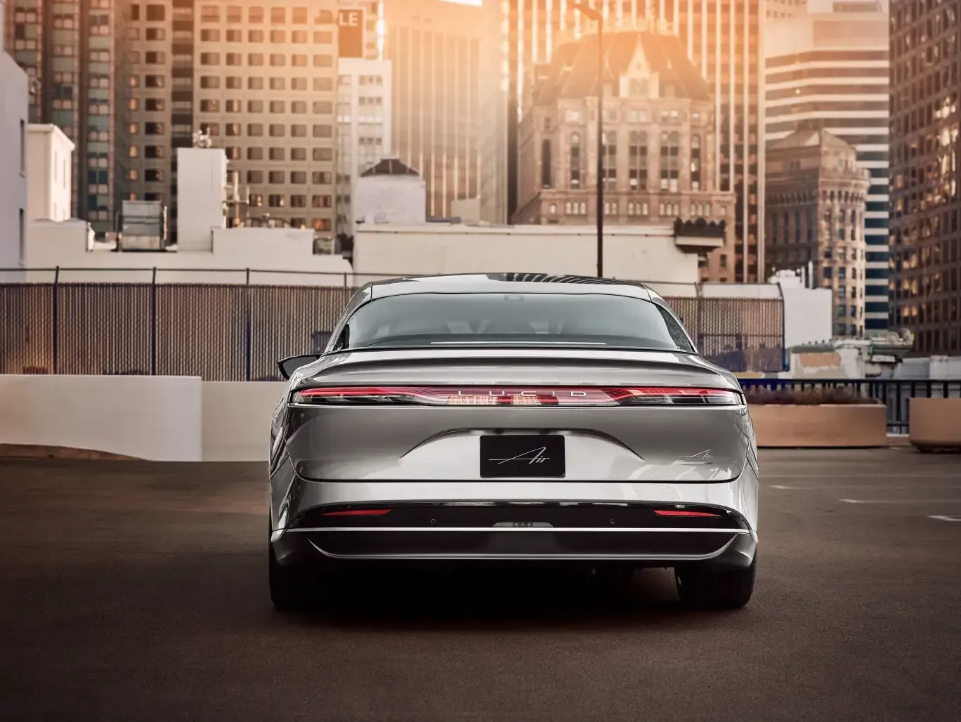 Нов световен рекорд: Lucid Air измина 1205 км с едно зареждане, снимка 1