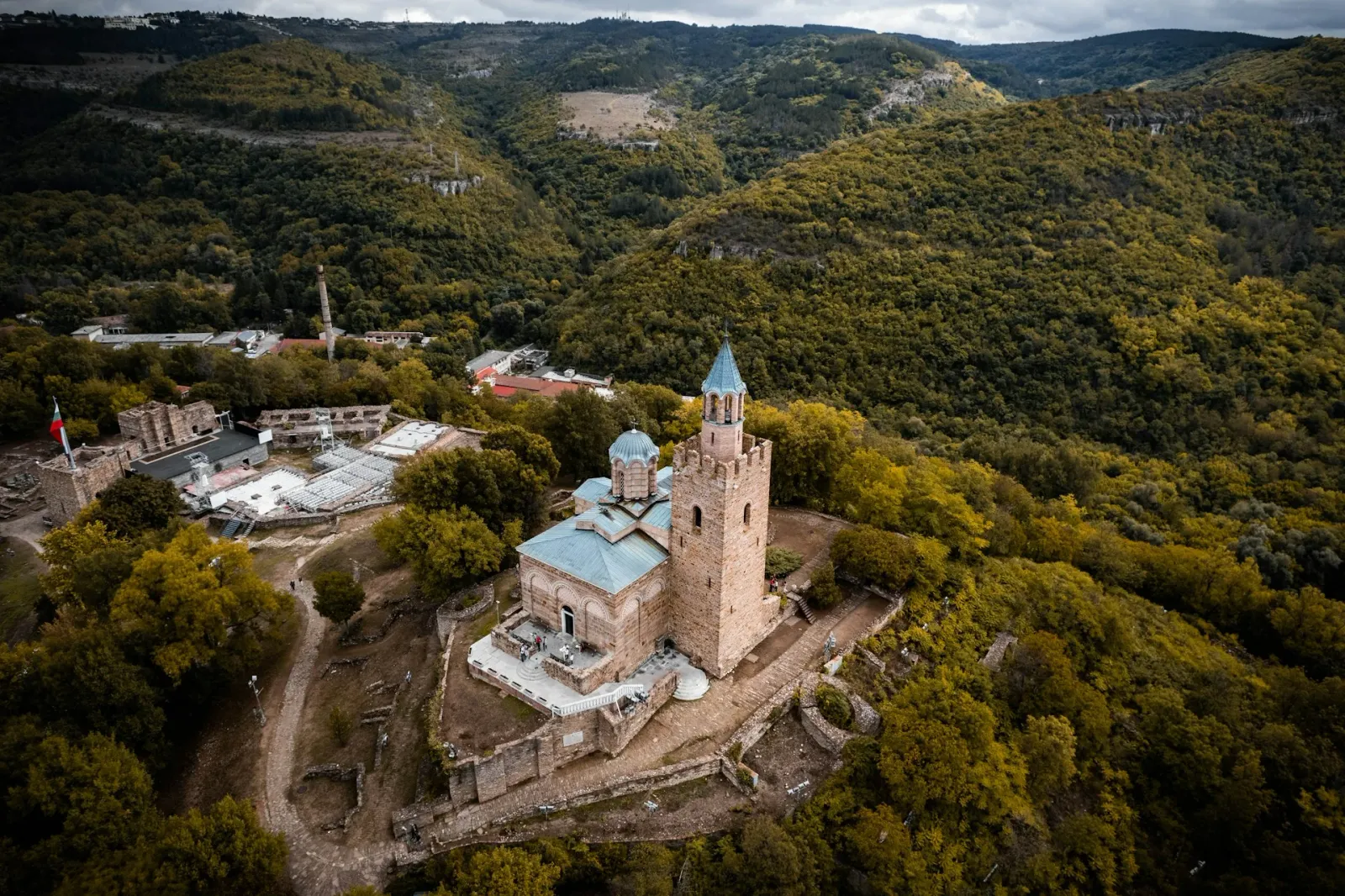 Възстановяват градския транспорт в кв. „Света гора“ във Велико Търново, снимка 1