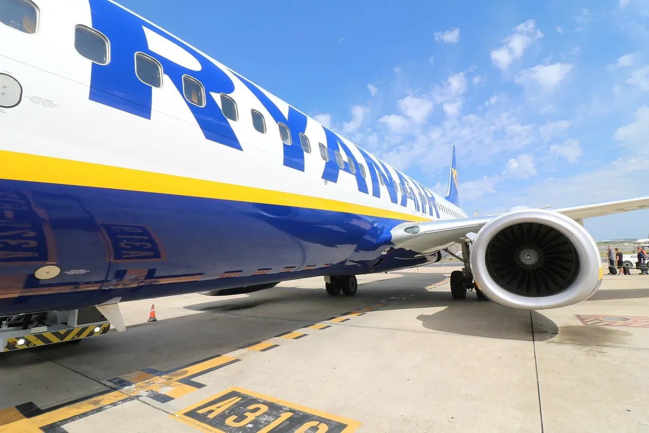 Разследват Ryanair за корупция и незаконни субсидии в Португалия, снимка 1
