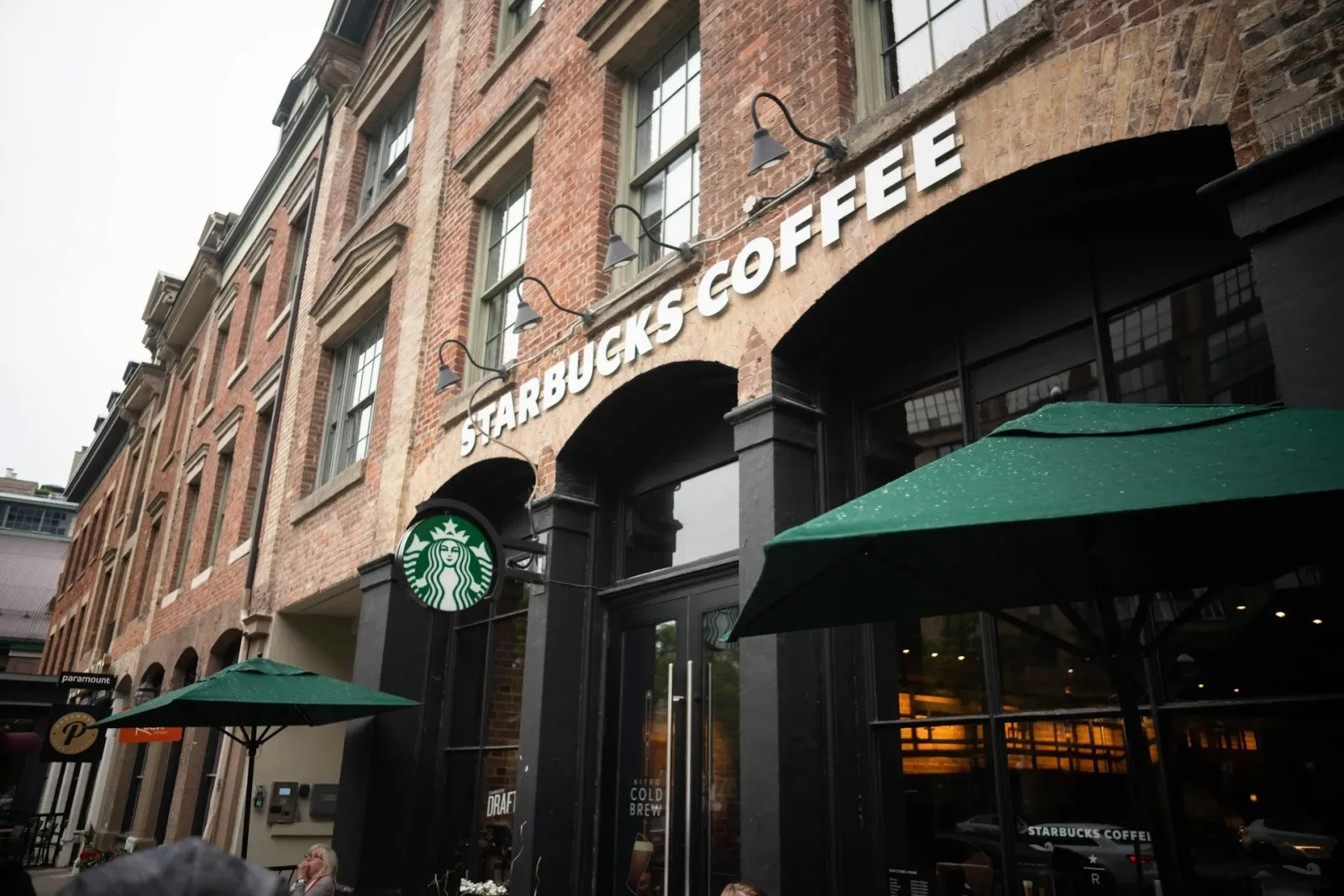 Starbucks създава съвместно дружество с Boyu Capital за управление на бизнеса си в Китай, снимка 1