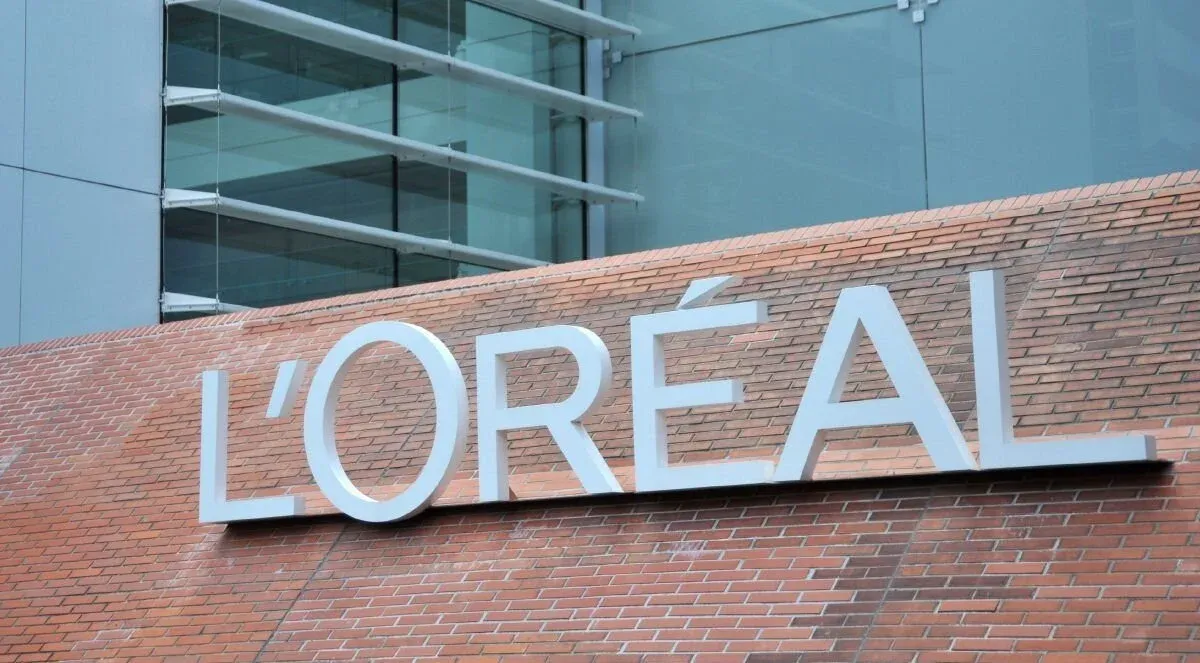 Kering продава парфюмерийния си бизнес на L'Oréal за 4,6 млрд. долара, снимка 1