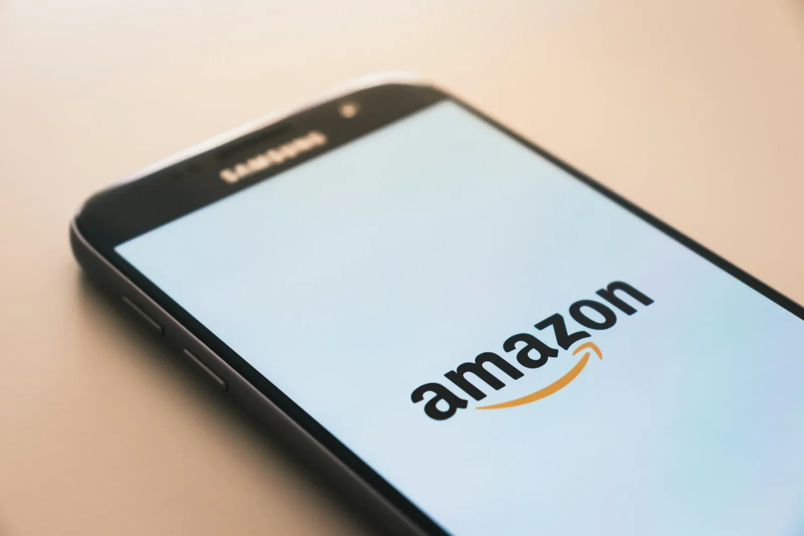 Криза в САЩ: Пощите пред фалит, след като Amazon съкрати доставките, снимка 1