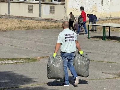 Почистиха три езера в Южния парк в София, снимка 4
