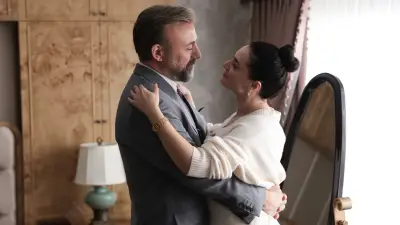 Халит Ергенч се завръща в ефир с премиерния сериал „Падението на краля“, снимка 6