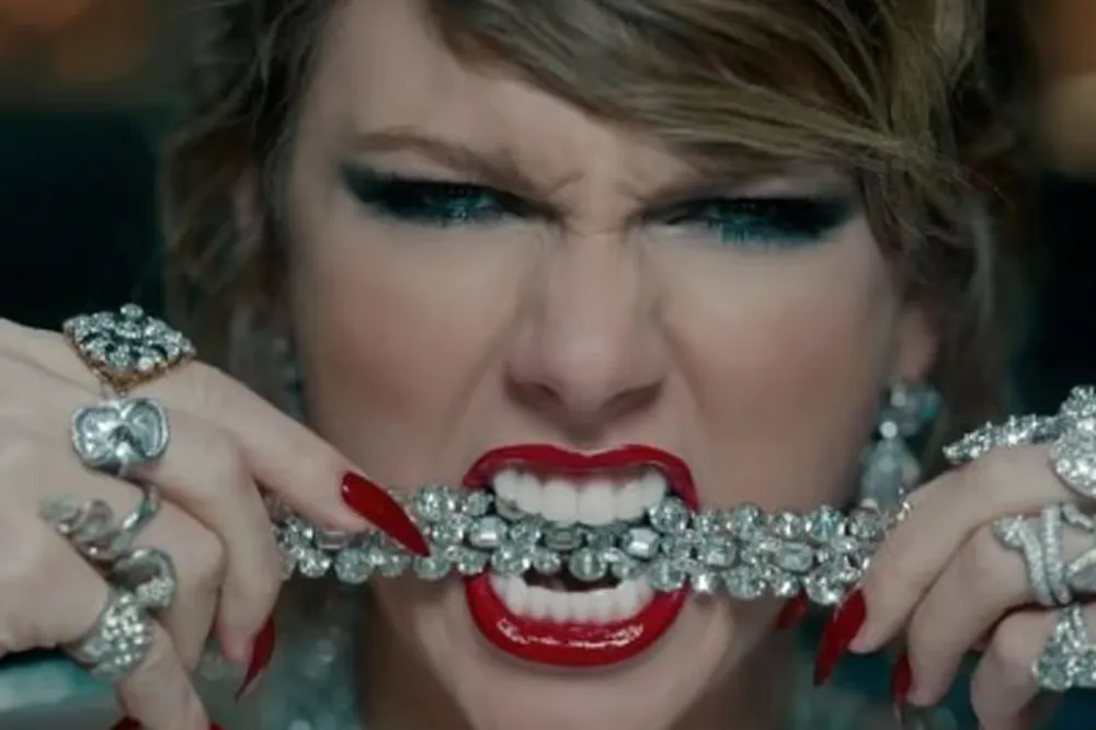 Taylor Swift изпревари Madonna и стана най-продаваната певица в историята, снимка 1